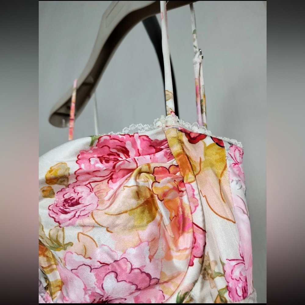 HOUSE OF CB 'Josefina' Ivory Floral Maxi Dress/Size XSmall(Plus) US2-4 $239 - Picture 12 of 13